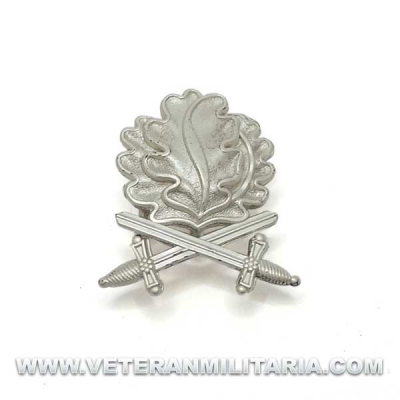 Hoja de Roble y Espadas