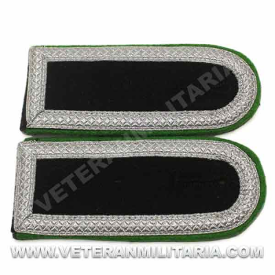Shoulder Boards for Unterfeldwebel Mountain Troops SS