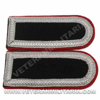 Shoulder Boards for Unterfeldwebel Artillery SS