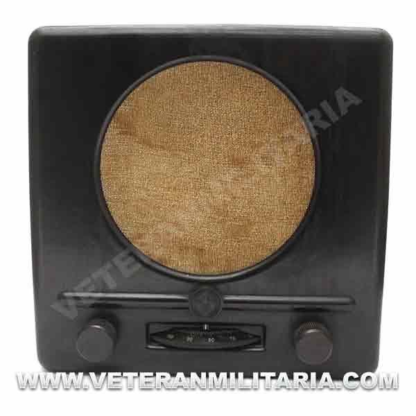 Original German Volksempfänger Radio