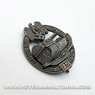 Distintivo de Lucha con Carros de Combate 25 (Envejecida)