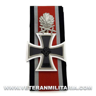 Cruz de Caballero de la Cruz de Hierro con hoja de roble y espadas 3 piezas