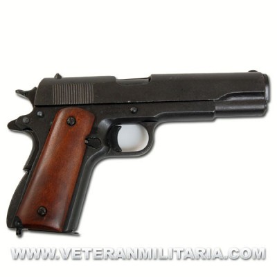Colt .45 Government 1911. Denix